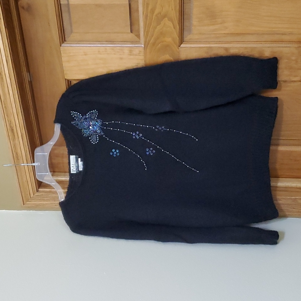 ML Studio Ladies ornate sweater
